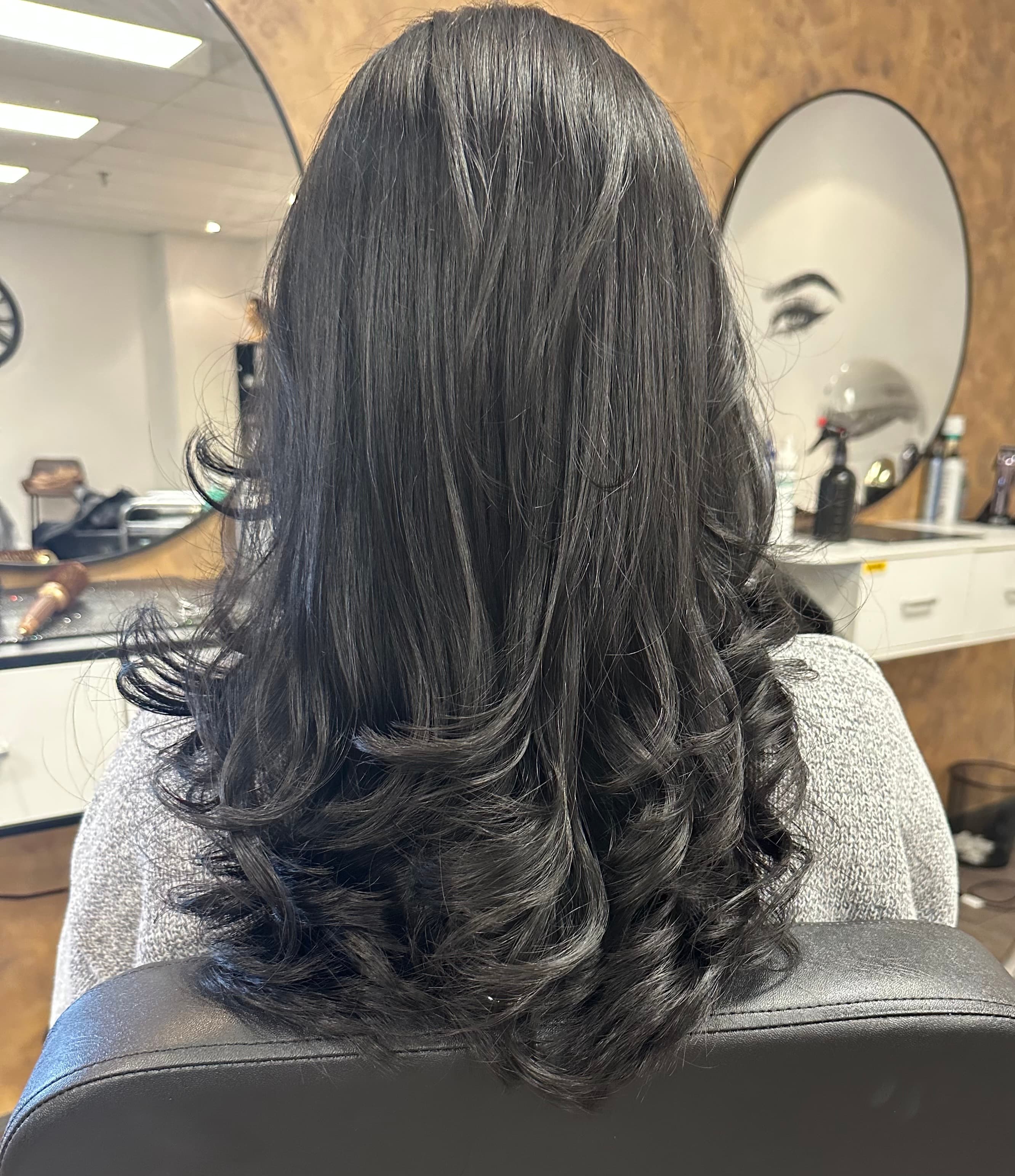 Sleek Bouncy Blowout